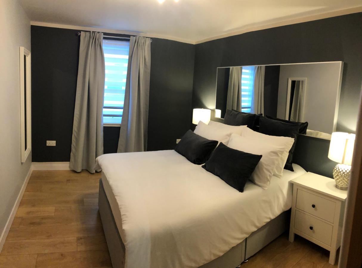Graphite Apartments Инвернес Екстериор снимка