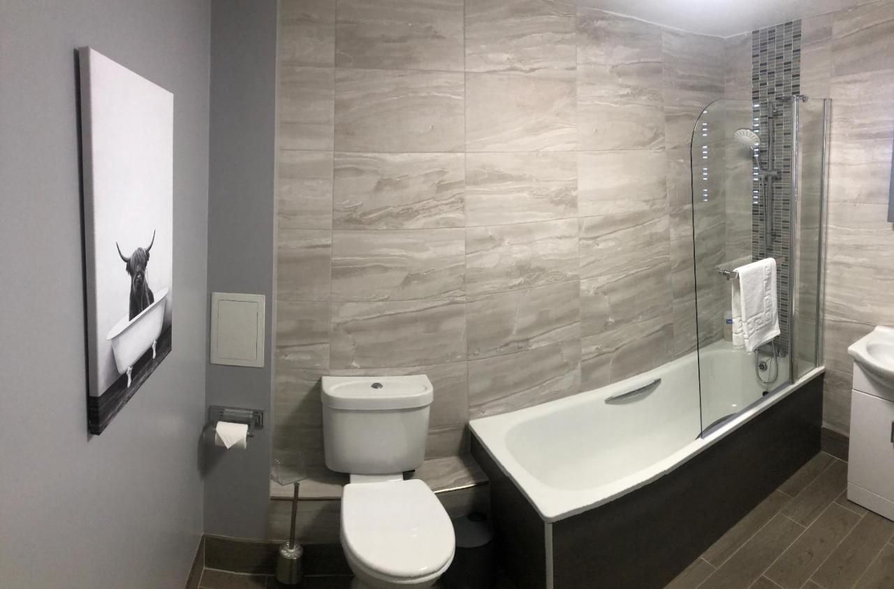 Graphite Apartments Инвернес Екстериор снимка